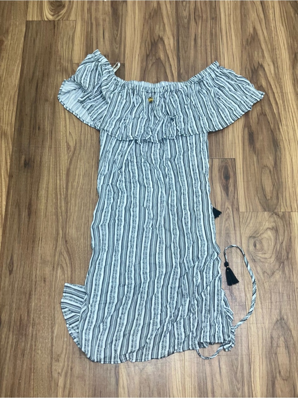 Off-Shoulder Striped Summer Dress - White & Black
